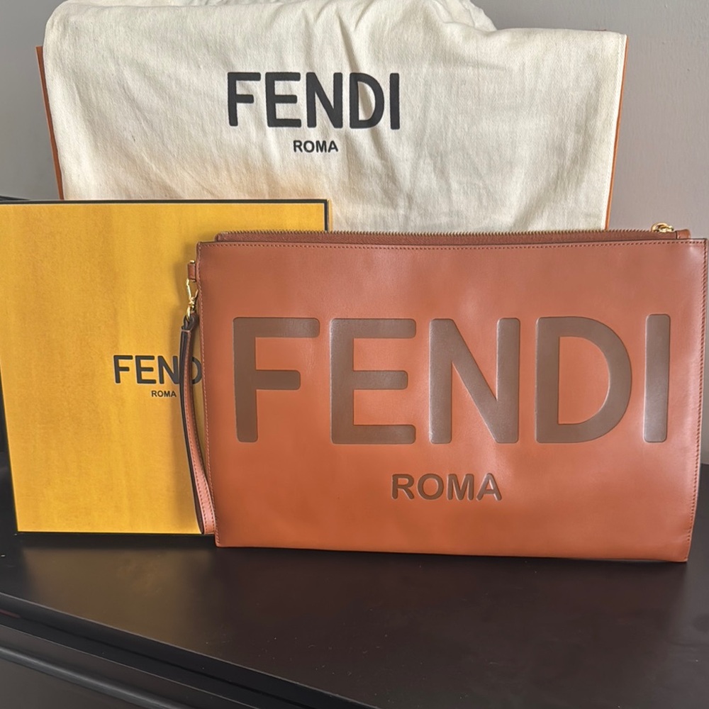 Fendi Brown Messenger Bag Sleek Leather Design